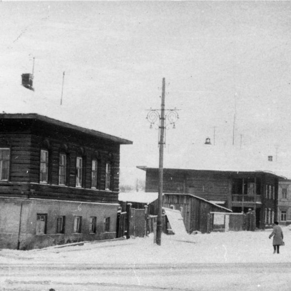 ул. Ворошилова (соврем. ул. Галкинская в районе Драмтеатра). Начало 1960-х Вологда