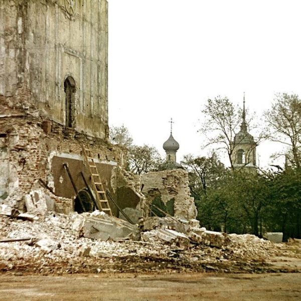 Снос кинотеатра им.Горького (бывш. Спасо-Всеградского собора), 1972 год Вологда