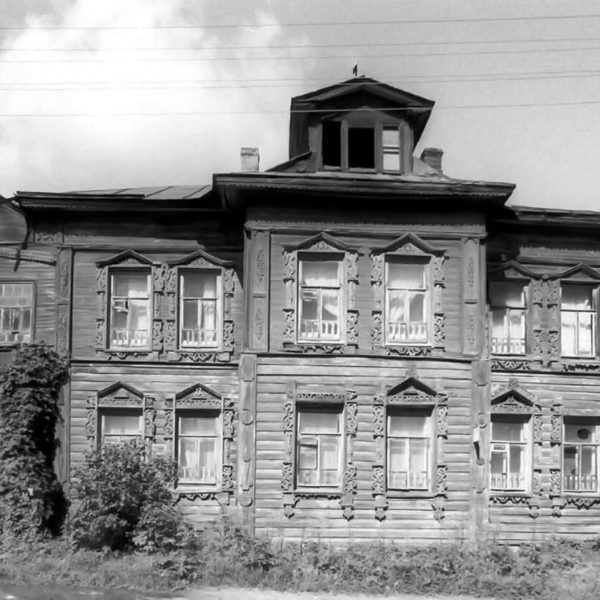 ул. Воровского, 34. Дом Шахова, 1995 год Вологда