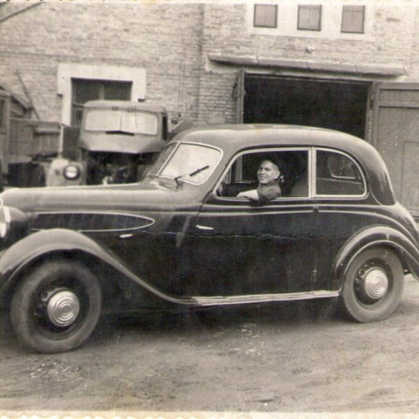 Гараж Обкома ВКП(б) на ул. Батюшкова. Конец 1940-х Вологда