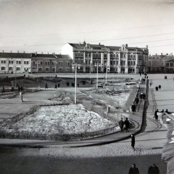 Площадь Революции, ноябрь 1954 года Вологда