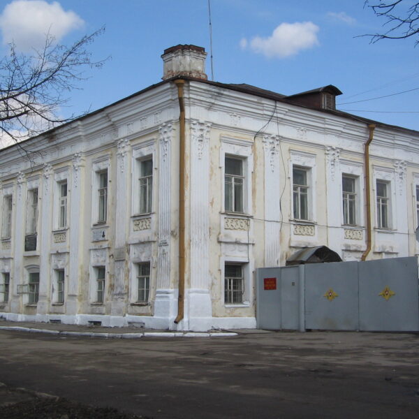 Дом свечного завода на Набережной 6 Армии №111, 2010 год Вологда